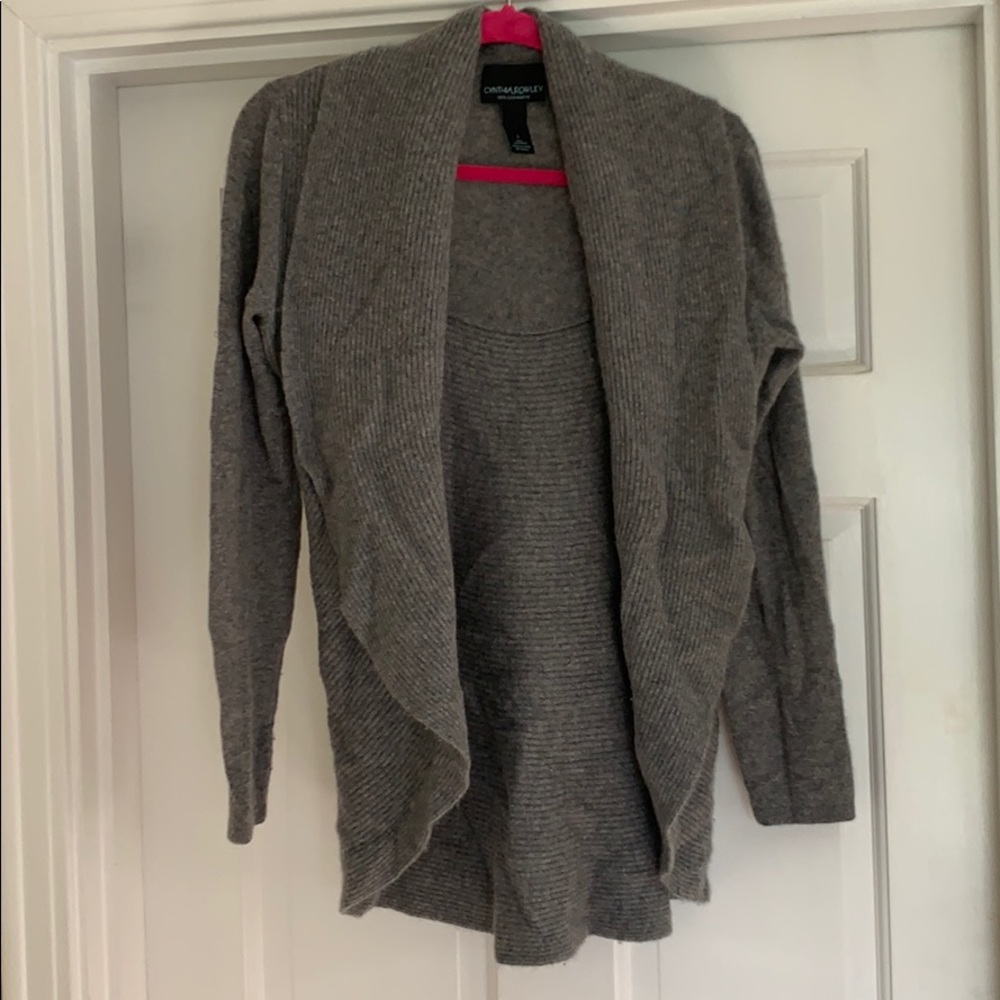 100% Cashmere Gray Sweater